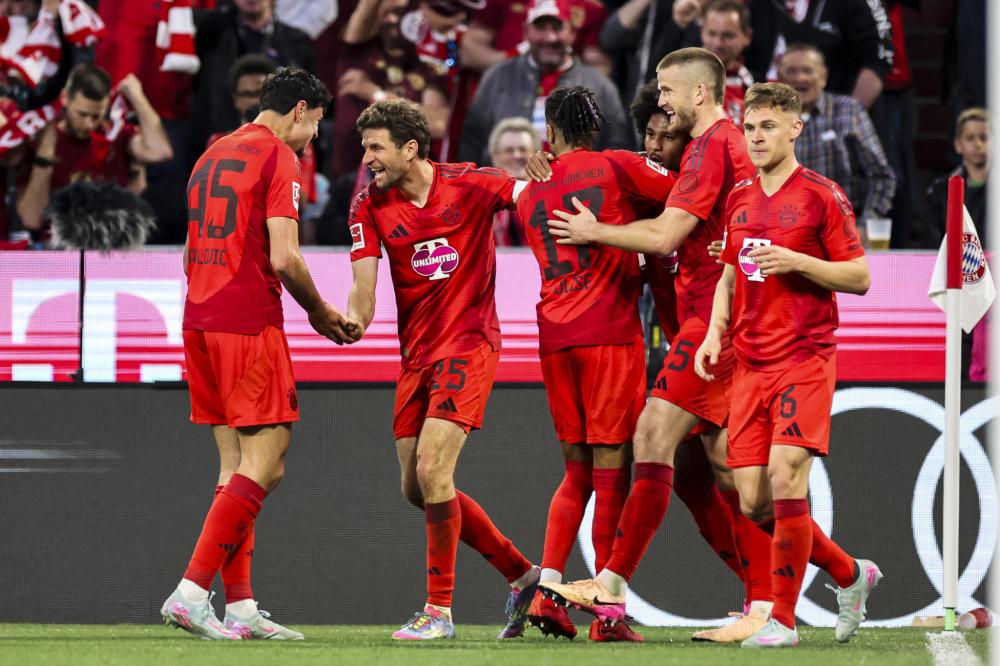 瞩目的不败 瞩目的不败